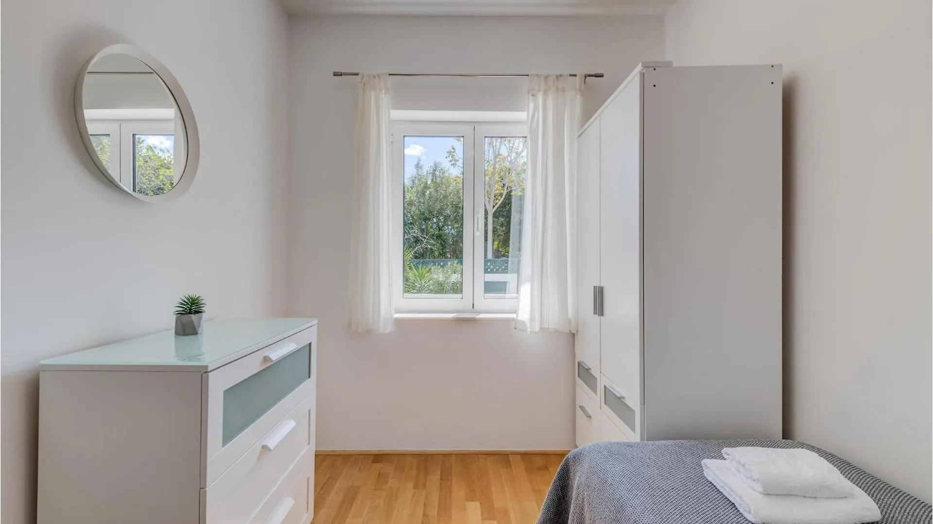 Nice Home In Split With Wifi